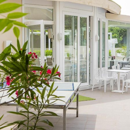 Hotel Pacific Cattolica Exterior foto